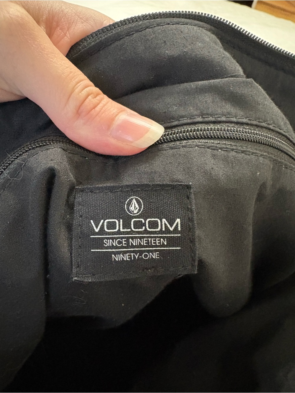 Volcom bag - Picture 3 of 6